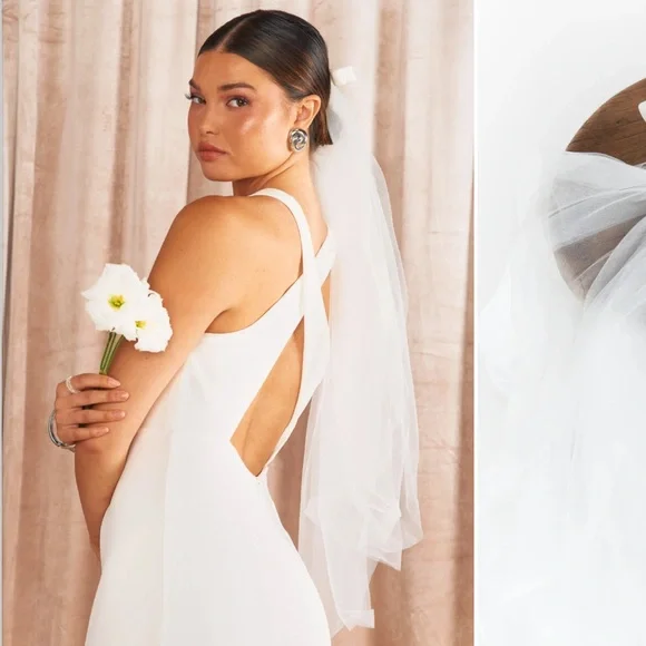 Show Me Your MuMu White Ari Bow Veil - Picture 5 of 13